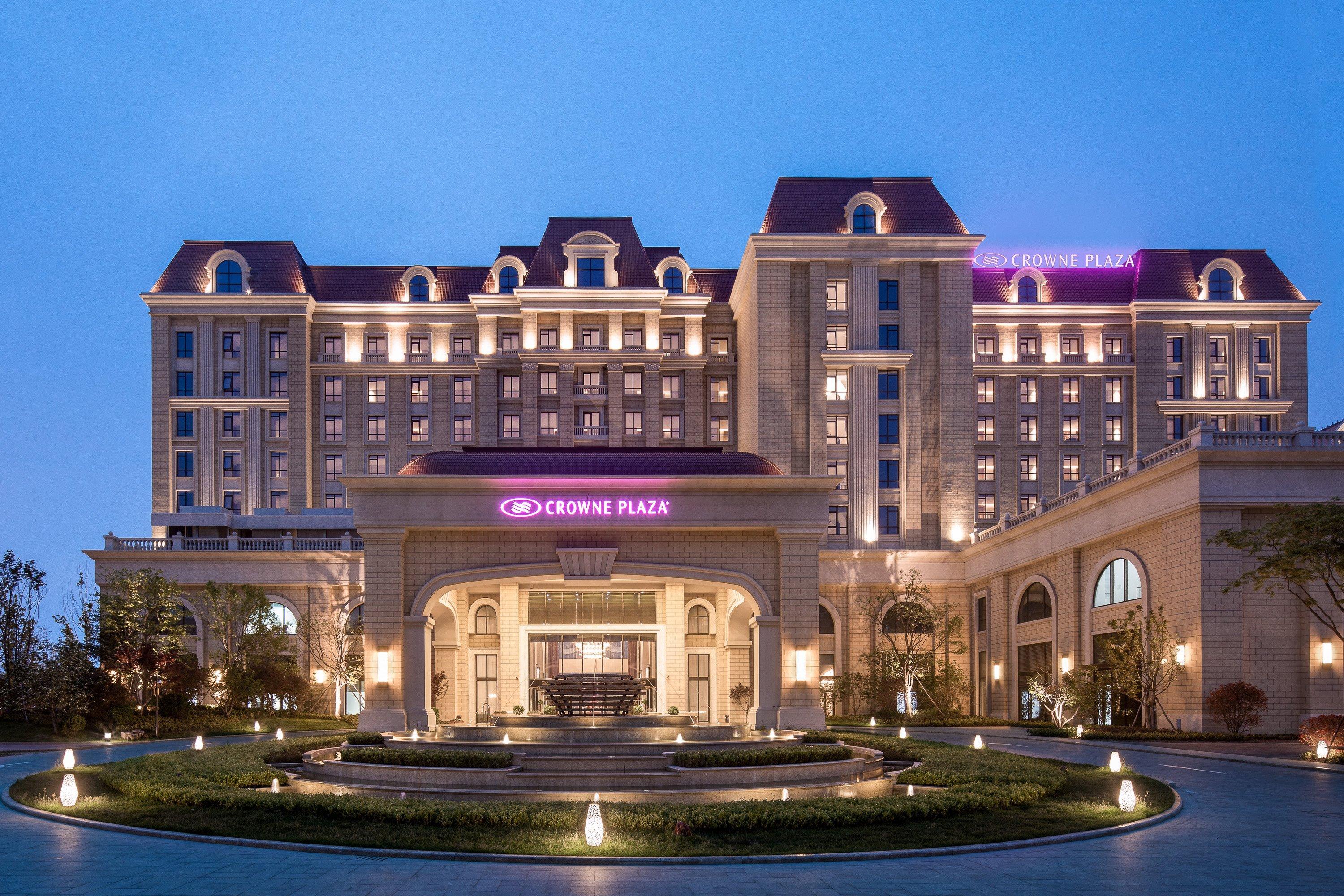 Hotel Crowne Plaza Qingdaoorientalmoviemetropolis By Ihg Extérieur photo