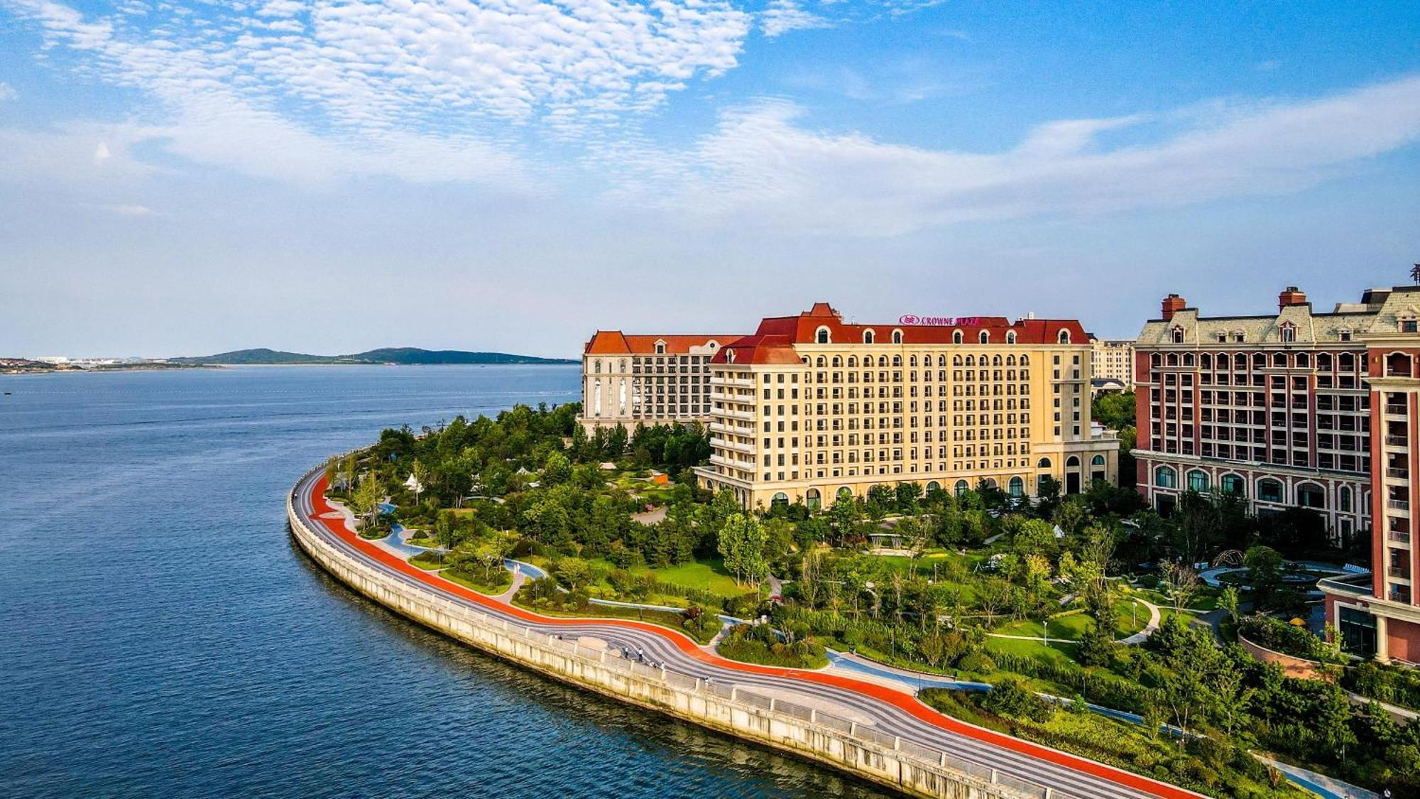 Hotel Crowne Plaza Qingdaoorientalmoviemetropolis By Ihg Extérieur photo