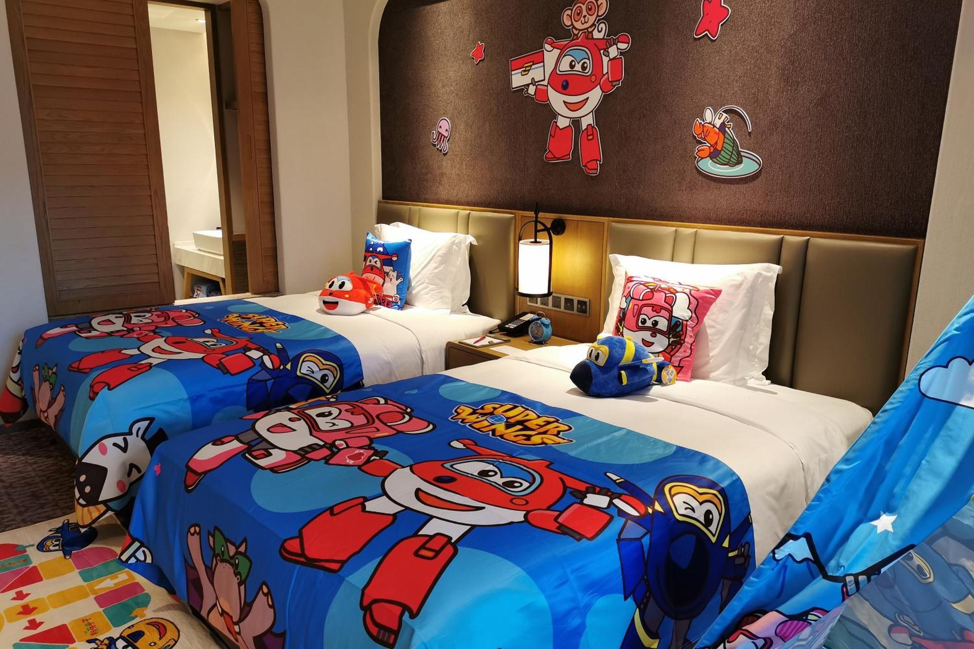 Hotel Crowne Plaza Qingdaoorientalmoviemetropolis By Ihg Extérieur photo